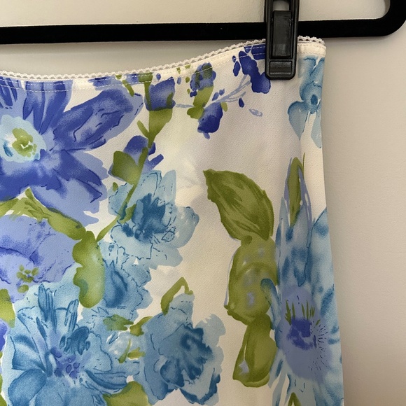 Vintage Blue Floral Midi Skirt - Picture 2 of 3